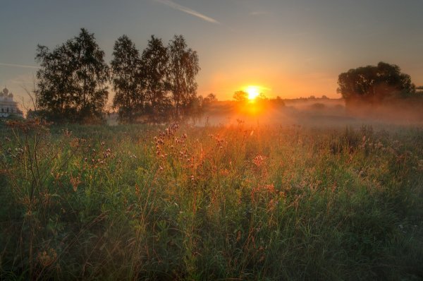 Рассвет в деревне