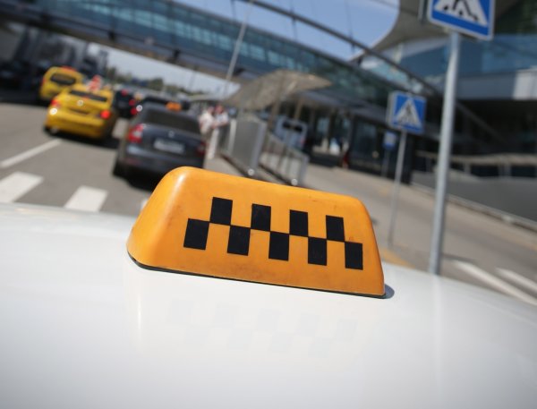 Opel Astra GTC девочки
