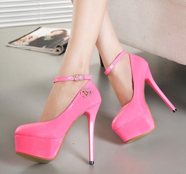 Туфли на высокой шпильке розовые