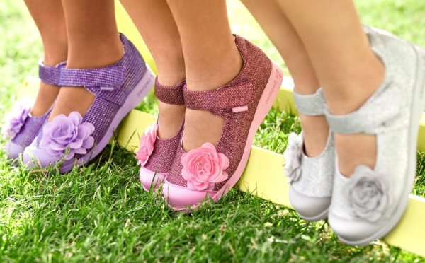 Модная женская обувь