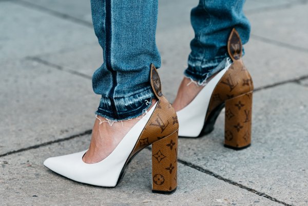 Туфли на толстом каблуке