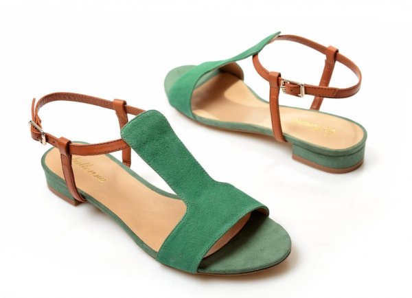 Босоножки женские без каблука