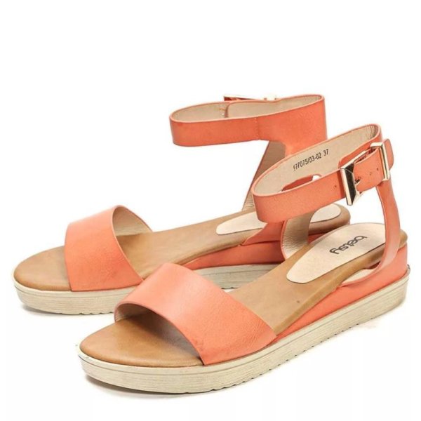 Летняя обувь женская