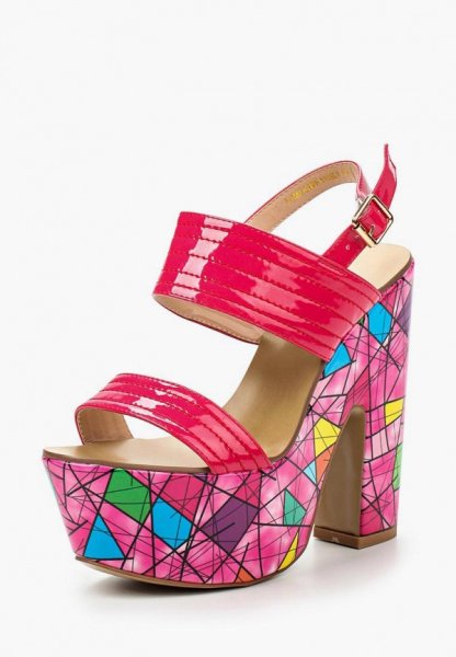 Босоножки на платформе