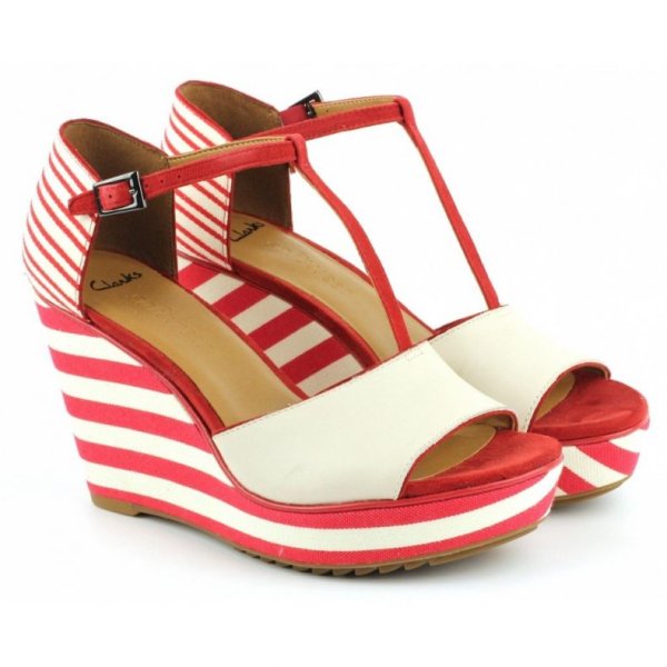 Босоножки женские