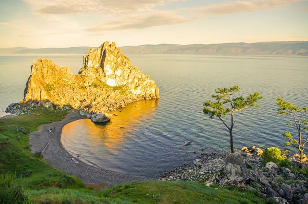 Озеро Байкал летом Ольхон