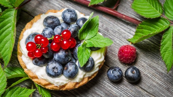 Нектарин зеленый