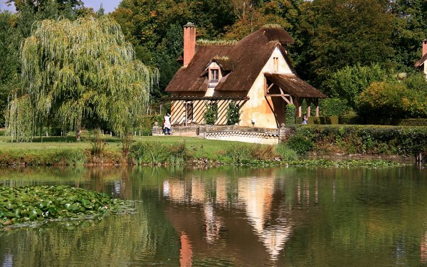 Красивый домик в деревне