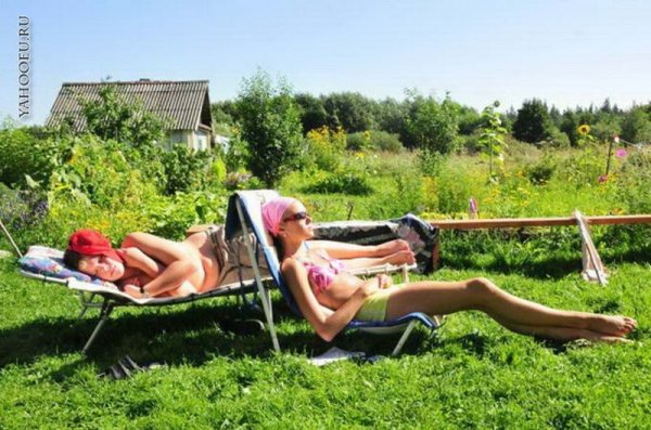 Качели в деревне