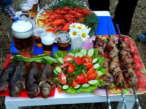 Пикник шашлык на природе