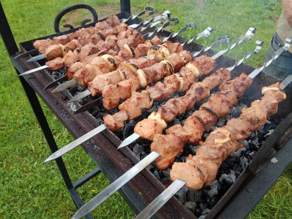 Майские на даче с шашлыками