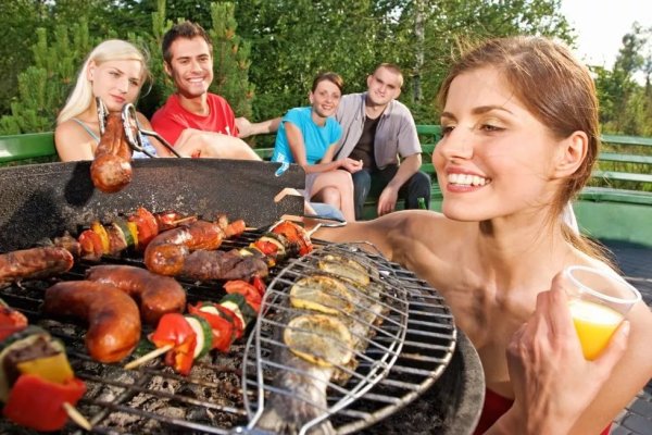 Шашлык на природе с девками