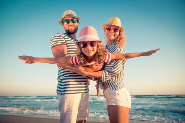 Веселые дети в путешествии