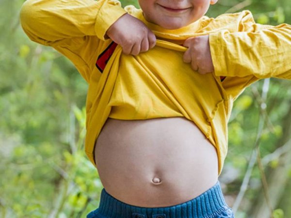 Эмили Ратажковски животик