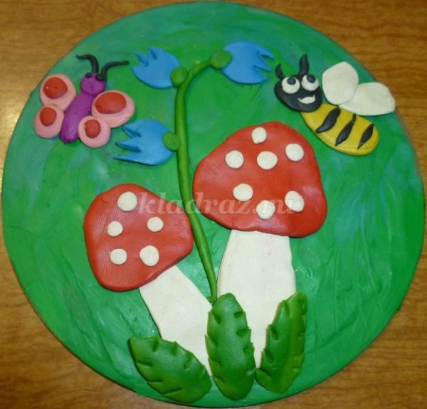Плоскостная лепка грибы