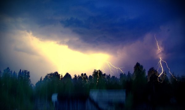 Времена года лето гроза