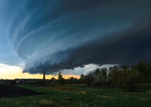 Пейзаж гроза акварелью