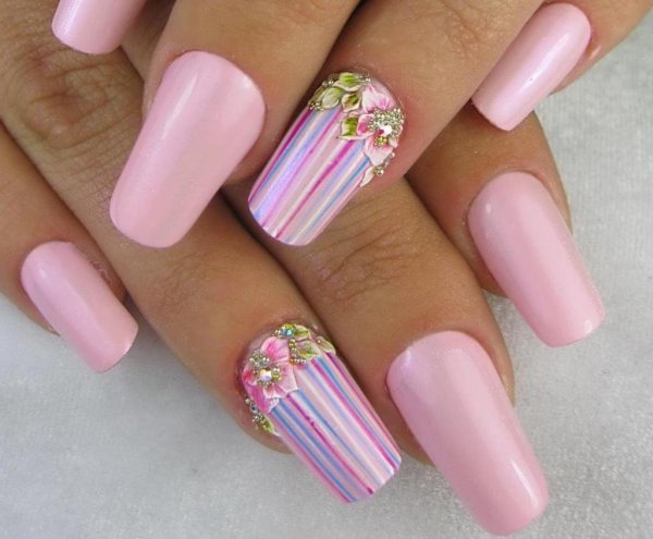 Оригинальные ногти розовые