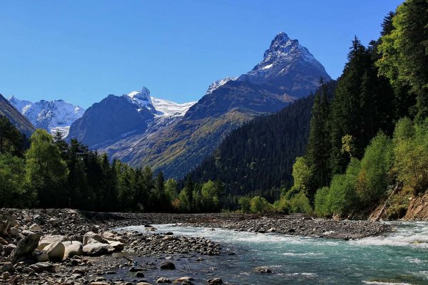 Заставка на рабочий стол Домбай