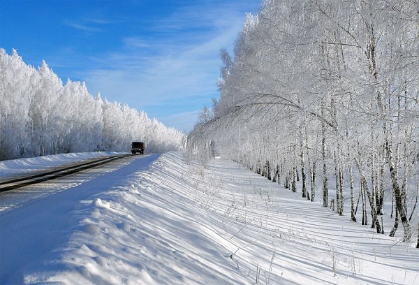 Зимняя дорога в Сибири