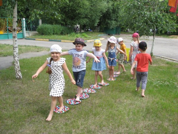 Летняя прогулка в детском саду