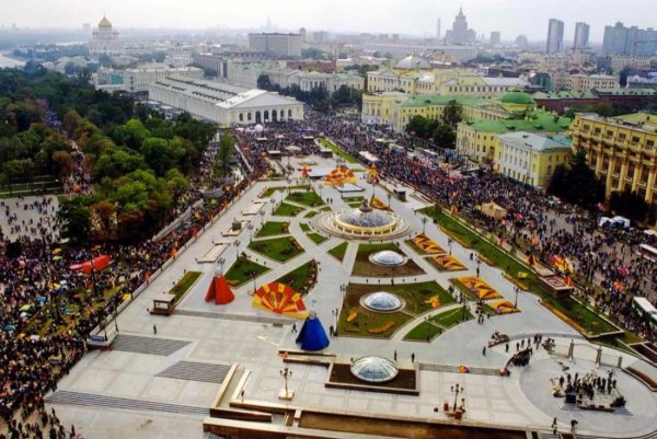 Манежная площадь Москва