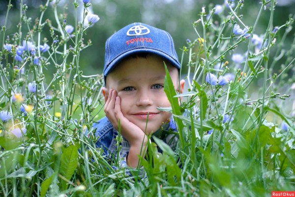 Мальчик лето