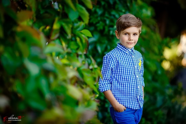 Мальчик летом