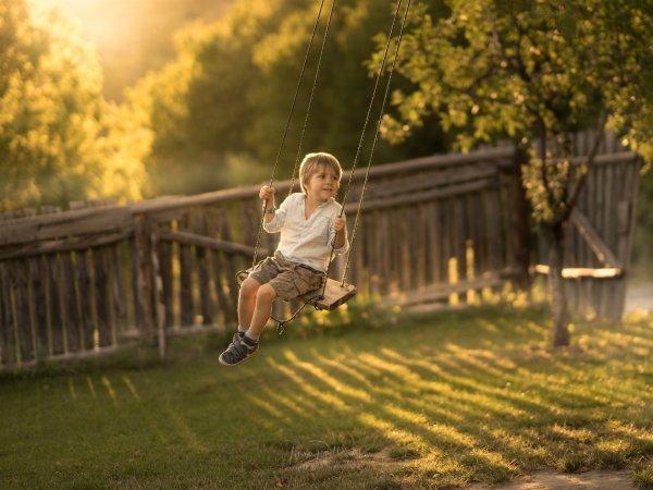 Мальчик на природе