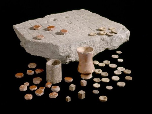 Наскальные рисунки древних людей кенгуру