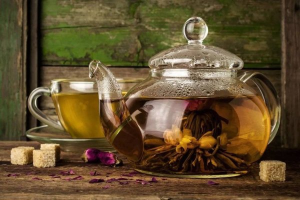 Чай в заварнике
