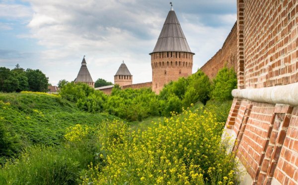 Достопримечательности Смоленска Крепостная стена