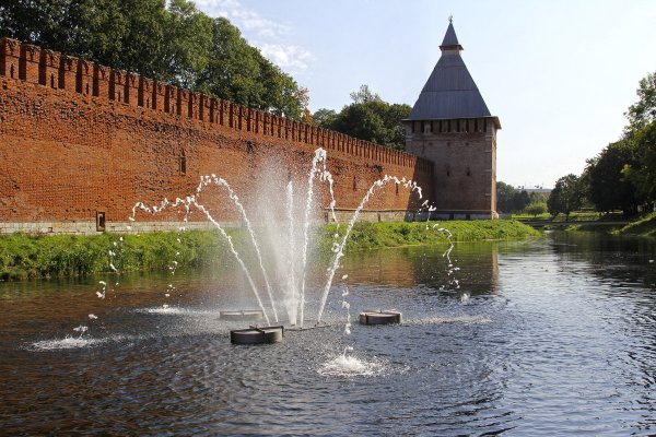Фонтан в Лопатинском саду Смоленск