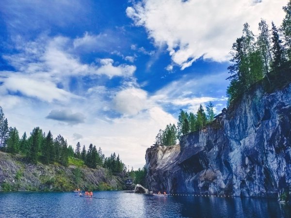 Карелия озеро Рускеала