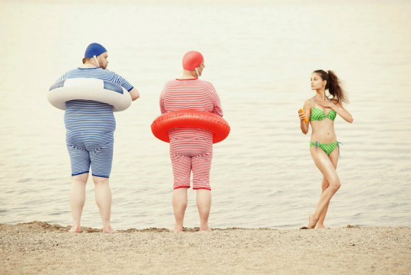 Восхищенные взгляды на пляже