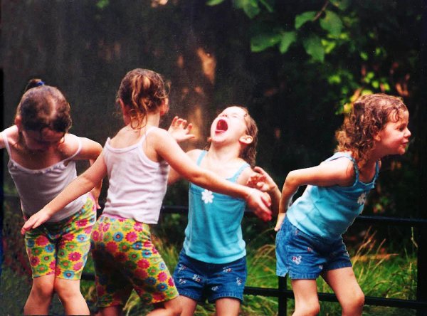 Радостные дети