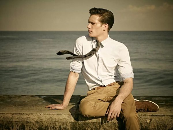 Мужская фотосессия на природе