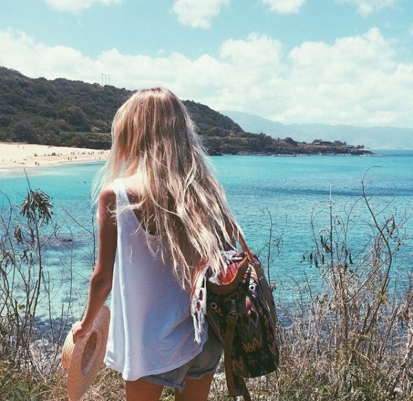 Девушка сзади