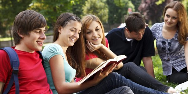 Лето студенты