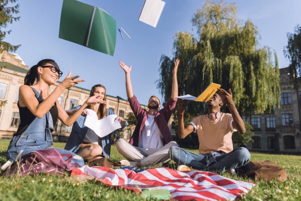 Студенты Америки Веселые