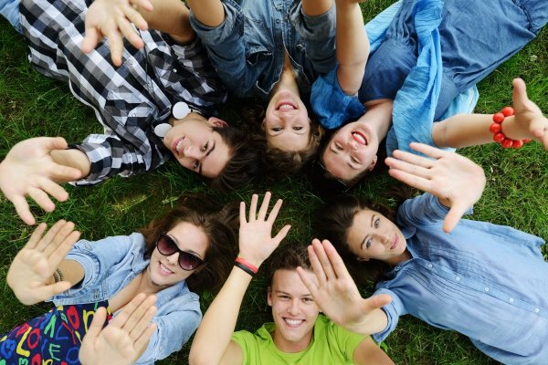 Друзья и встречи