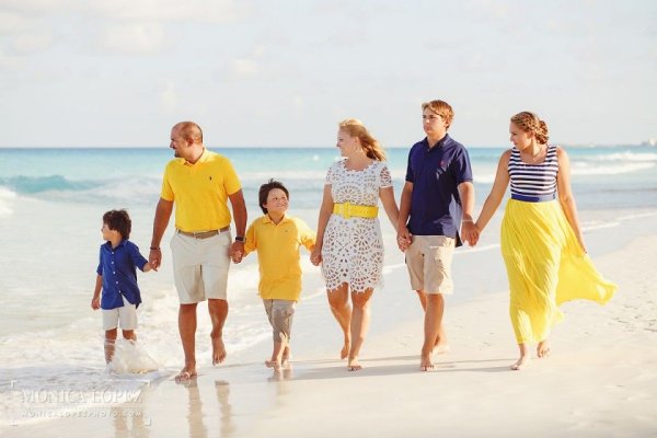 Семья на природе