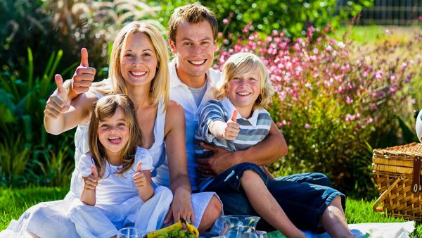 Семейная фотосессия на природе