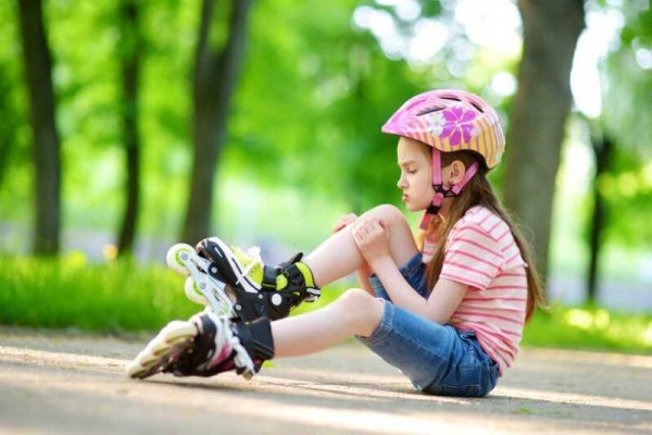 Дети на роликах