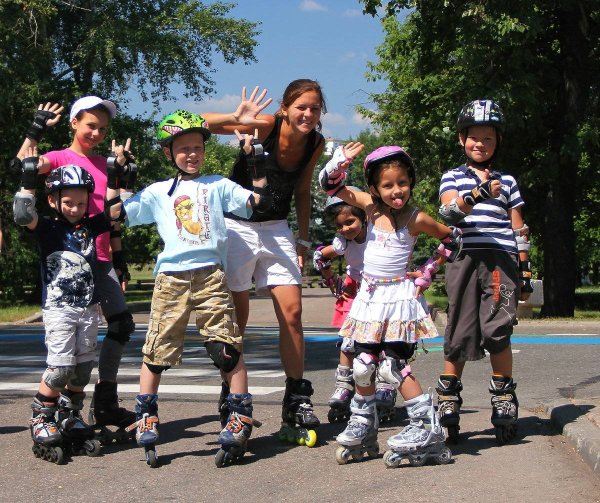 Катание на роликовых коньках