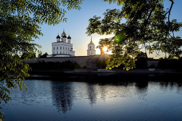 Псков Кремль вечером