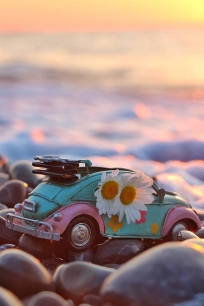 — Подвезете? — Вам куда? — А давайте, прямо к новому году!...