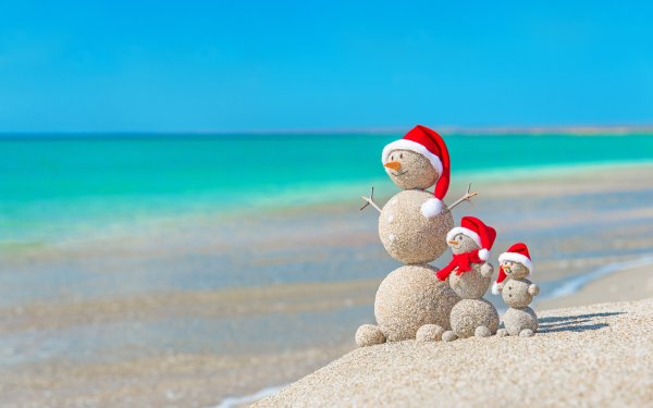 Снеговик на пляже