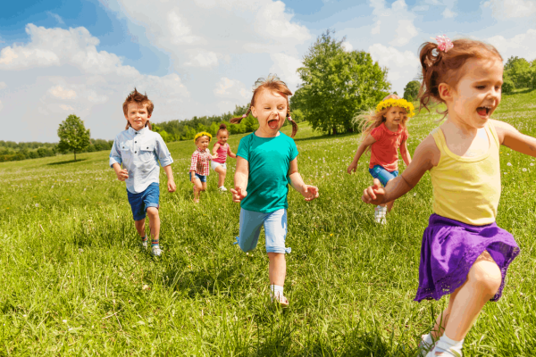 Максим босиком