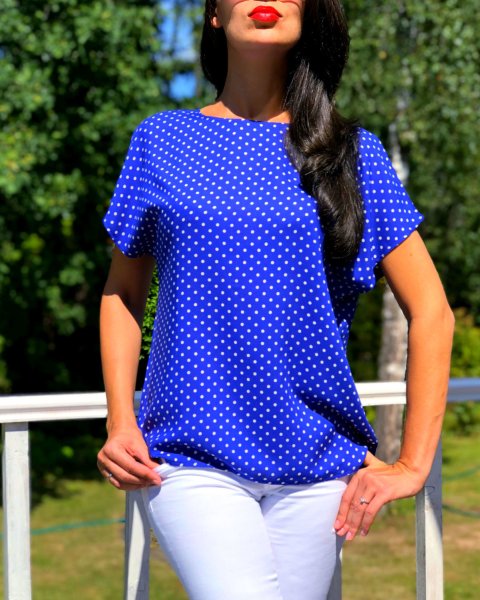 Блузка в горошек